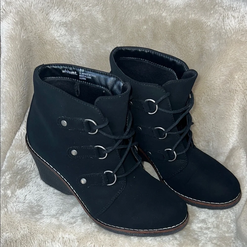 Black Suede Wedge Shoes with Eyelet‎ Detail